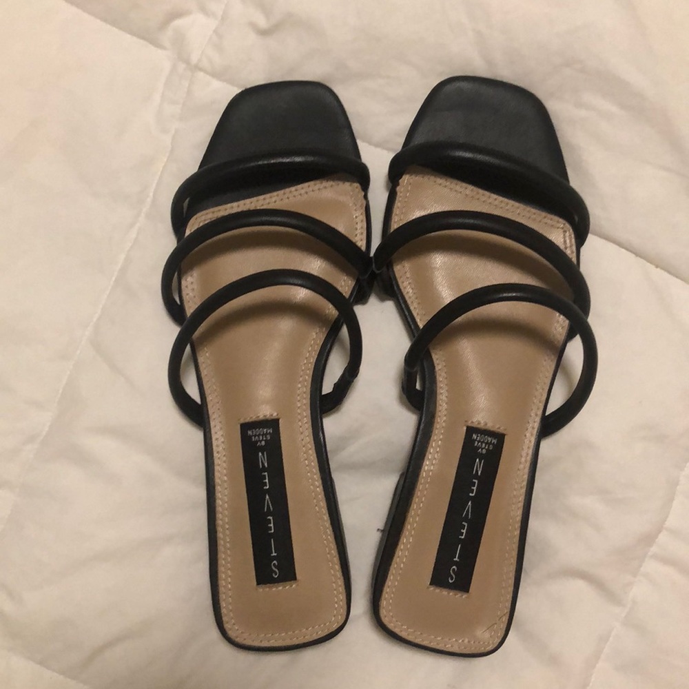 Steven Madden Sandal